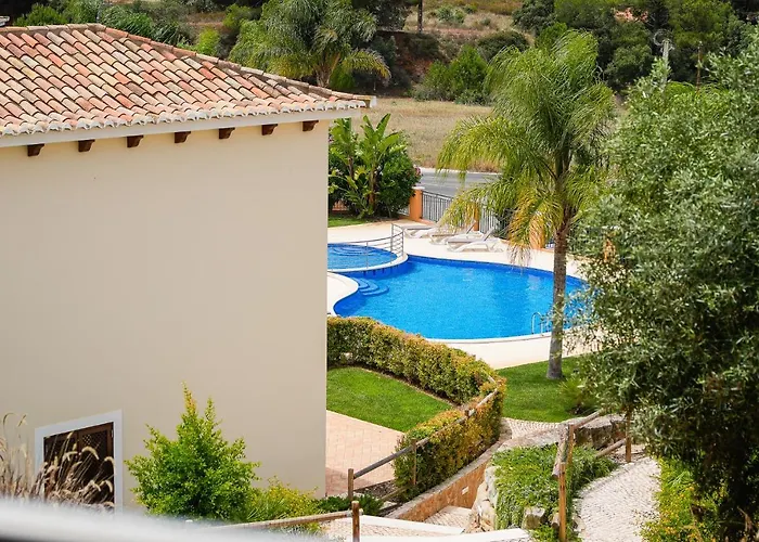 Cascata Holidays