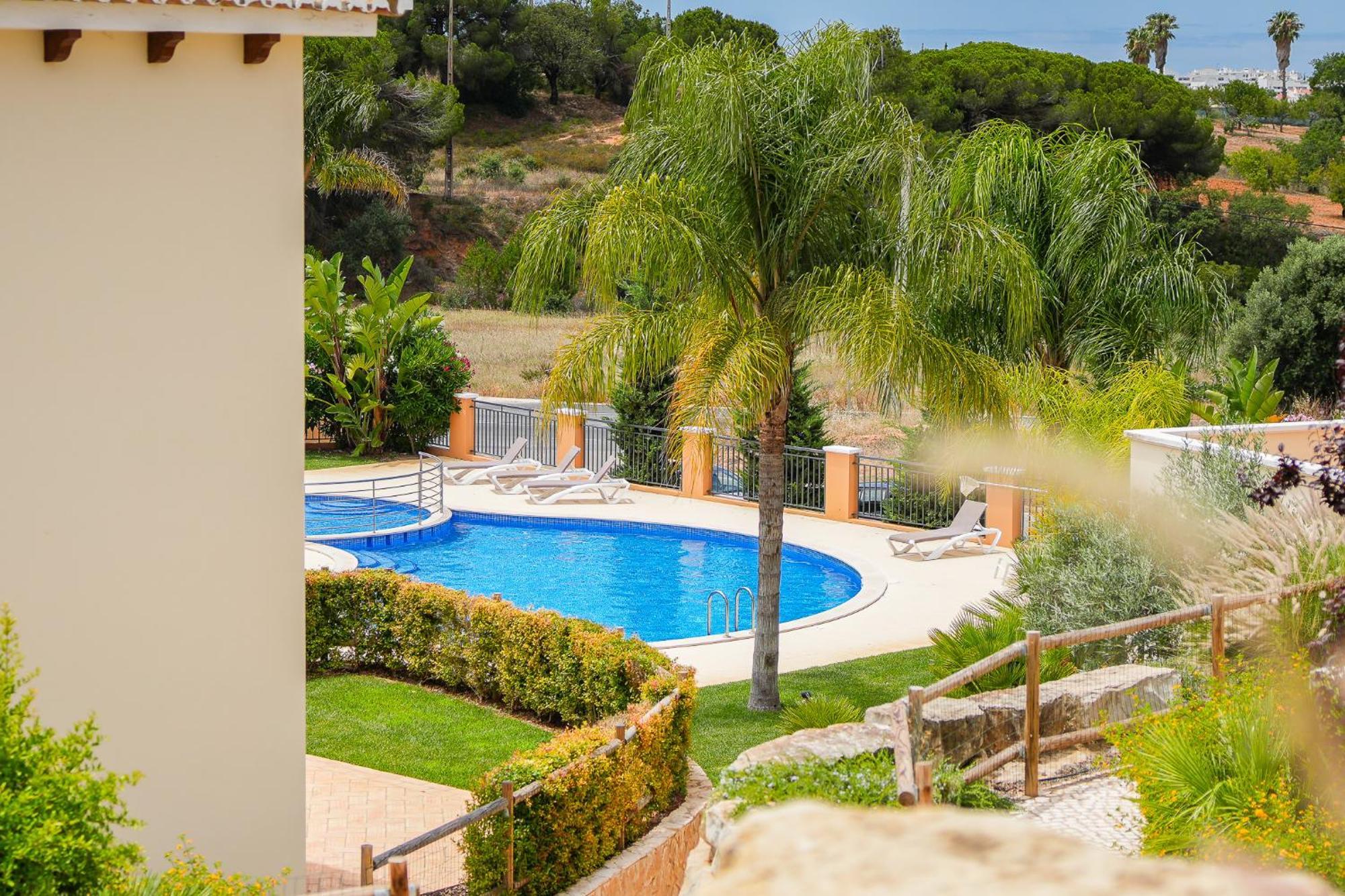 Cascata Holidays